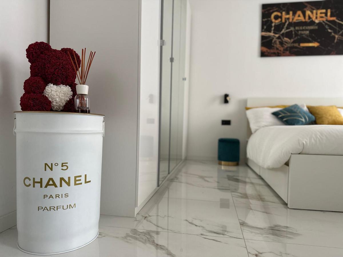 Maison Chanel ミラノ エクステリア 写真